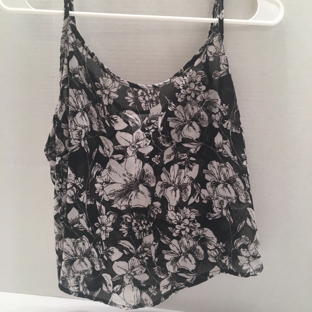 Black and white crop top